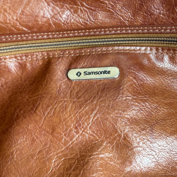 Vintage Samsonite Tan Leather Travel Bag - Picture 3 of 3